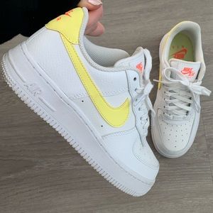 Nike AF 1 '07 Light Citron
